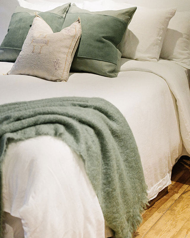 Pic of bedroom from positive customer review for Harbor Springs Mattress Company.